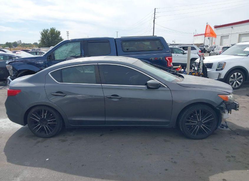 Photo 12 of 2013 Acura Ilx 2.0L (VIN 19VDE1F56DE019590)