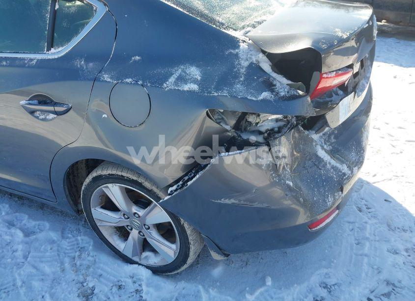 Photo 17 of 2014 Acura Ilx 2.0L (VIN 19VDE1F56EE006775)