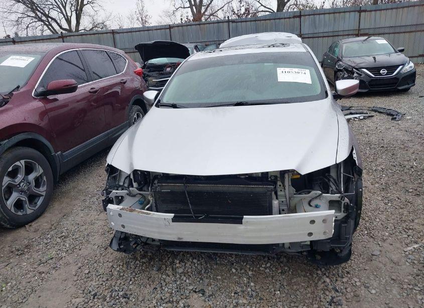 Photo 13 of 2014 Acura Ilx 2.0L (VIN 19VDE1F57EE007658)