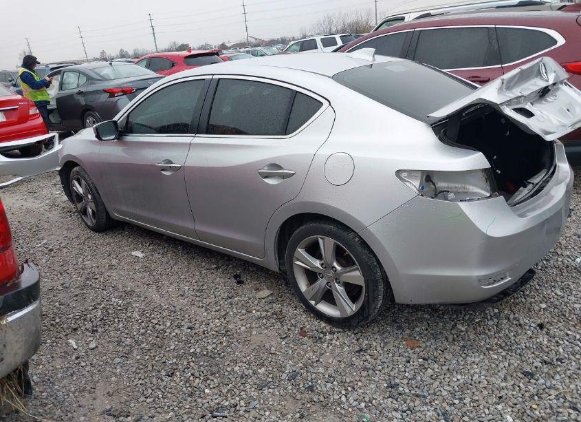 Photo 3 of 2014 Acura Ilx 2.0L (VIN 19VDE1F57EE007658)