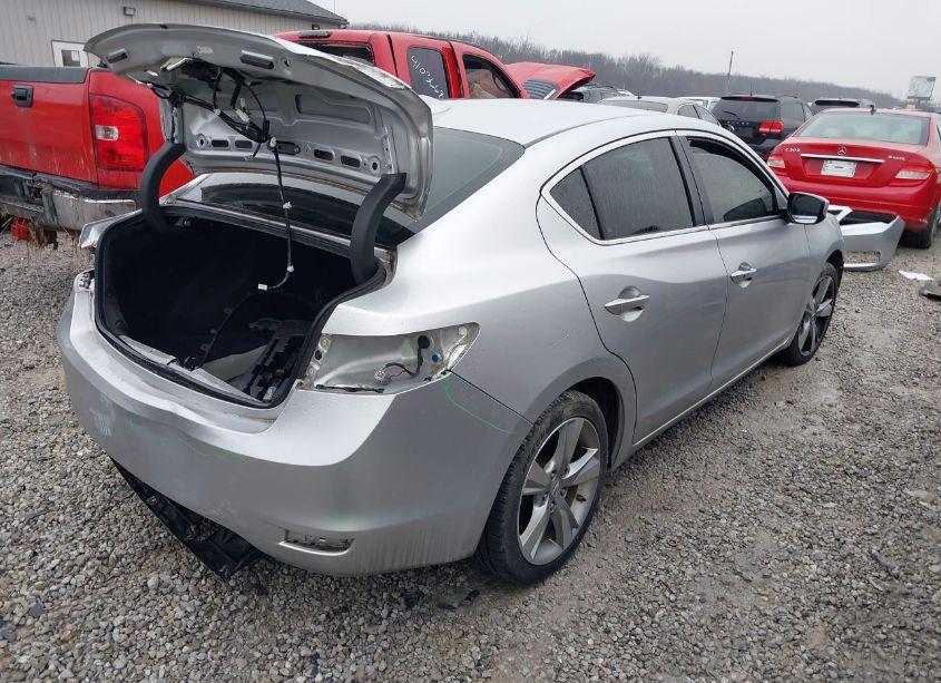 Photo 4 of 2014 Acura Ilx 2.0L (VIN 19VDE1F57EE007658)