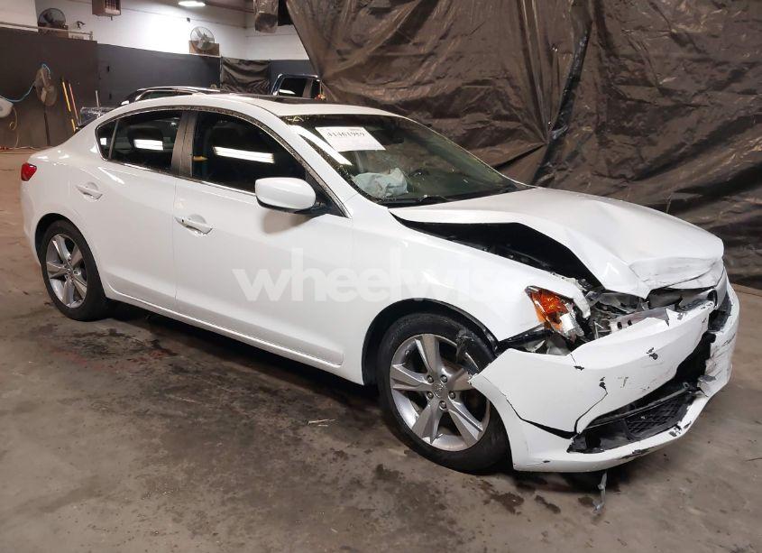 2013 Acura Ilx 2.0L (VIN 19VDE1F75DE018156) main photo