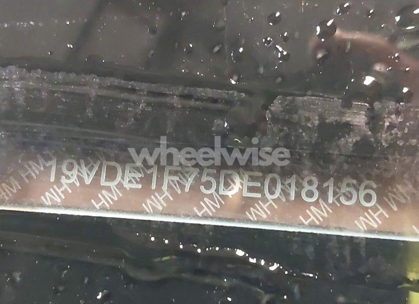 Photo 17 of 2013 Acura Ilx 2.0L (VIN 19VDE1F75DE018156)