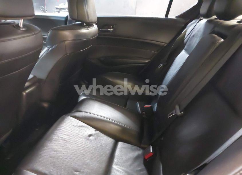 Photo 8 of 2013 Acura Ilx 2.0L (VIN 19VDE1F75DE018156)