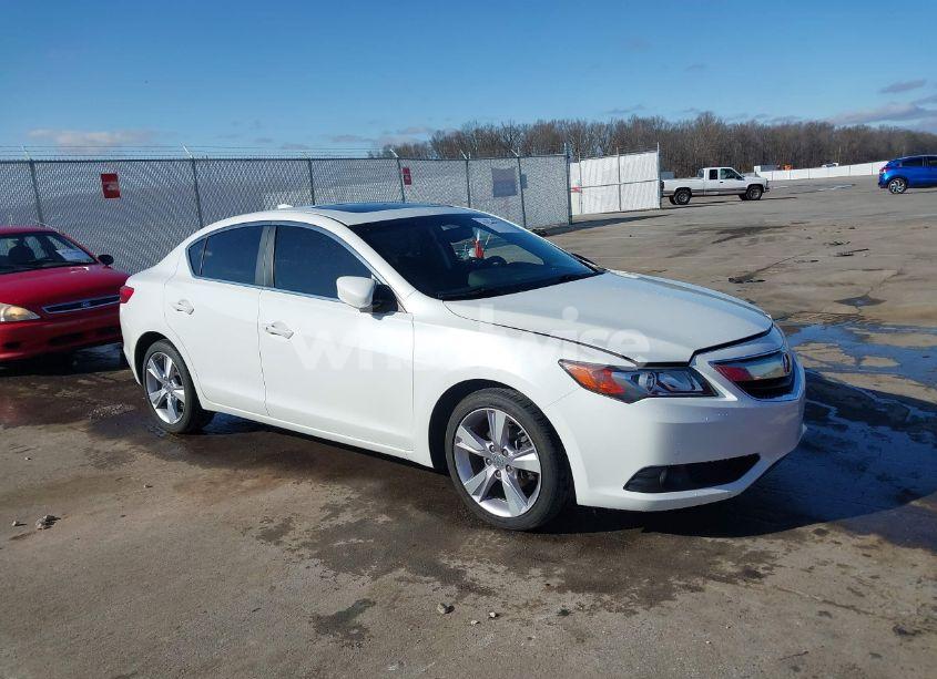2014 Acura Ilx 2.0L (VIN 19VDE1F75EE004632) main photo