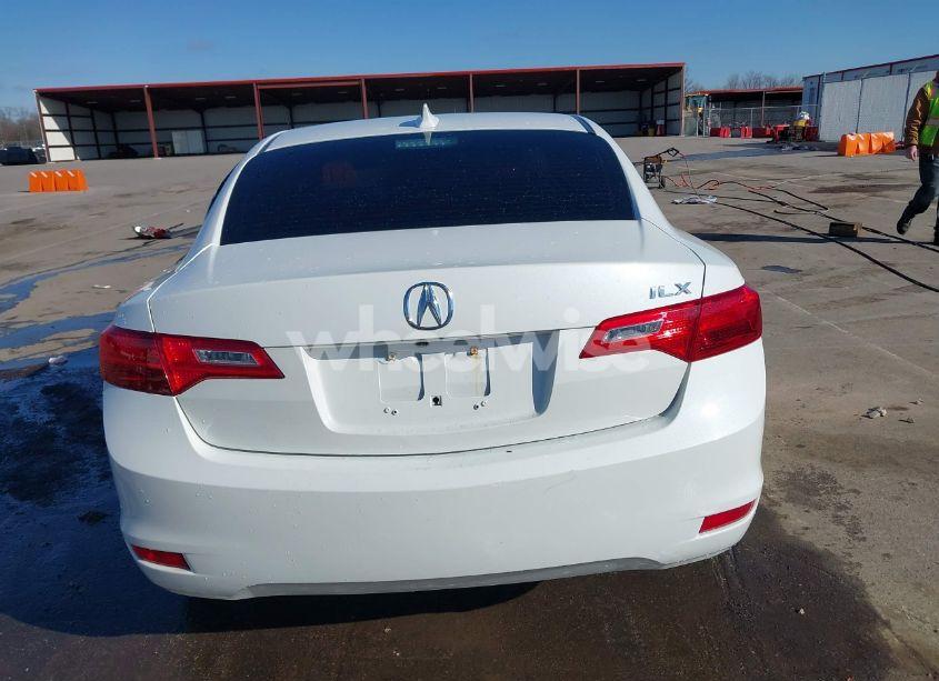 Photo 16 of 2014 Acura Ilx 2.0L (VIN 19VDE1F75EE004632)