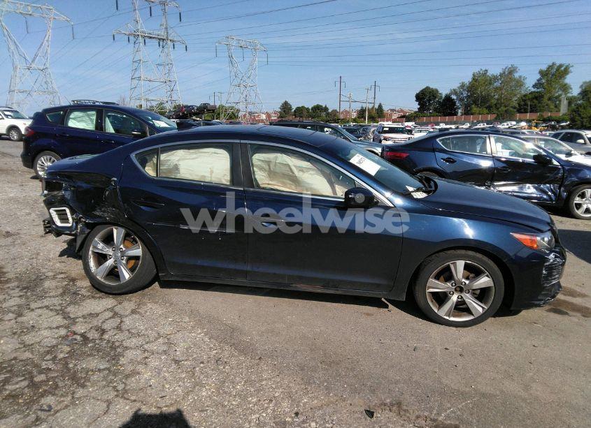 Photo 13 of 2013 Acura Ilx 2.0L (VIN 19VDE1F76DE009966)