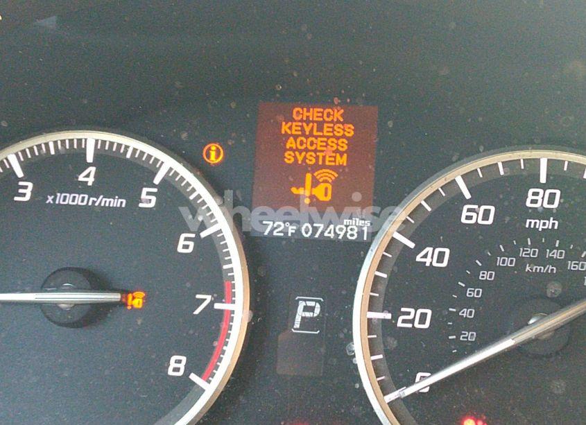 Photo 15 of 2013 Acura Ilx 2.0L (VIN 19VDE1F76DE009966)