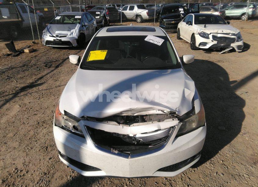 Photo 13 of 2014 Acura Ilx 2.0L (VIN 19VDE1F76EE007345)