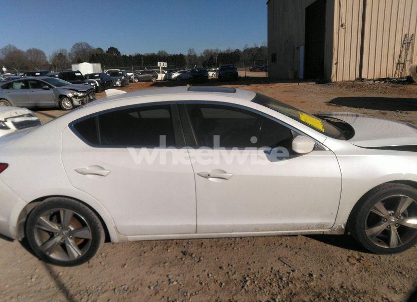 Photo 14 of 2014 Acura Ilx 2.0L (VIN 19VDE1F76EE007345)