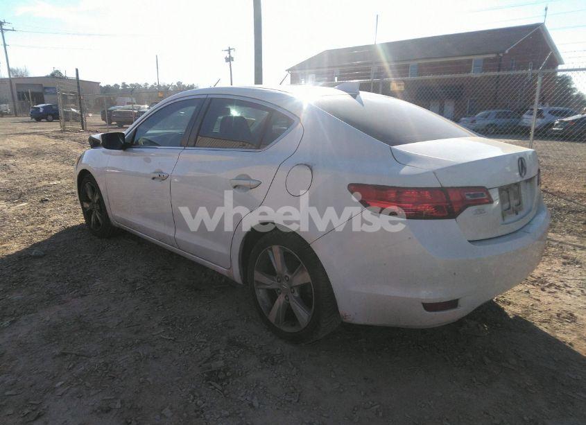 Photo 3 of 2014 Acura Ilx 2.0L (VIN 19VDE1F76EE007345)