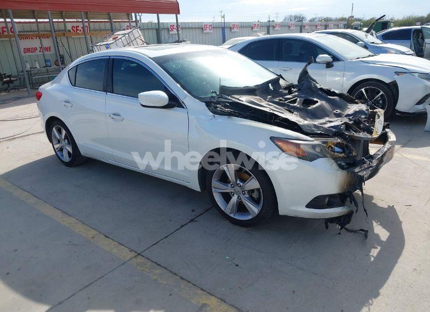 2014 Acura Ilx 2.0L (VIN 19VDE1F77EE008827) main photo