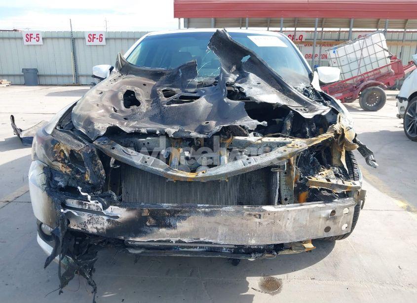 Photo 6 of 2014 Acura Ilx 2.0L (VIN 19VDE1F77EE008827)