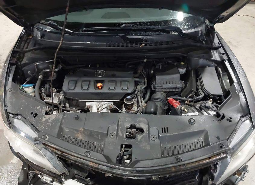 Photo 10 of 2014 Acura Ilx 2.0L (VIN 19VDE1F79EE000079)