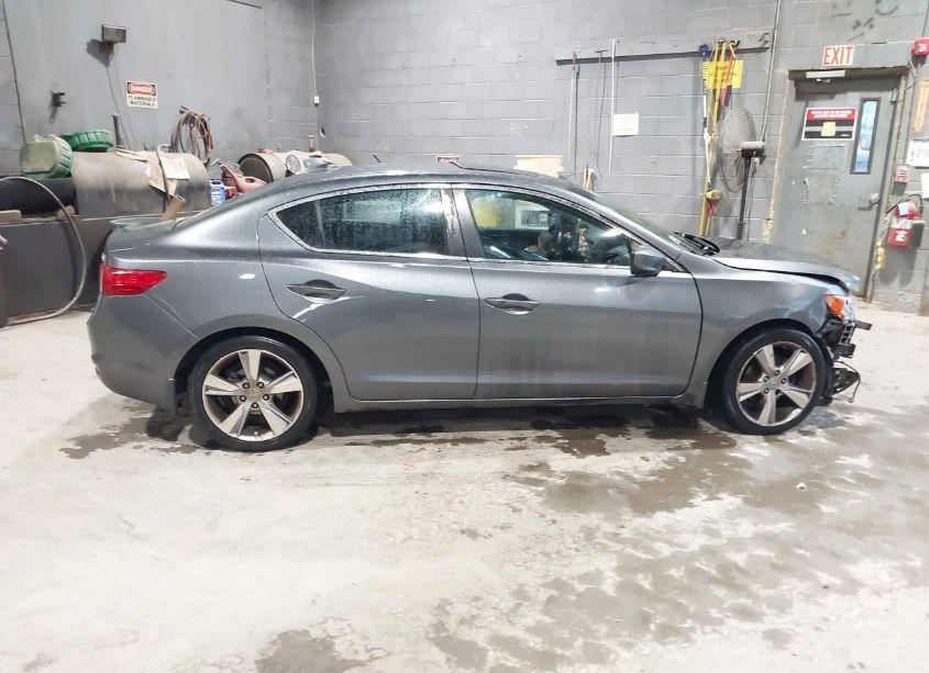 Photo 14 of 2014 Acura Ilx 2.0L (VIN 19VDE1F79EE000079)