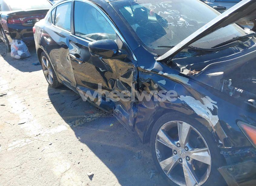 Photo 6 of 2013 Acura Ilx 2.0L (VIN 19VDE1F7XDE000185)