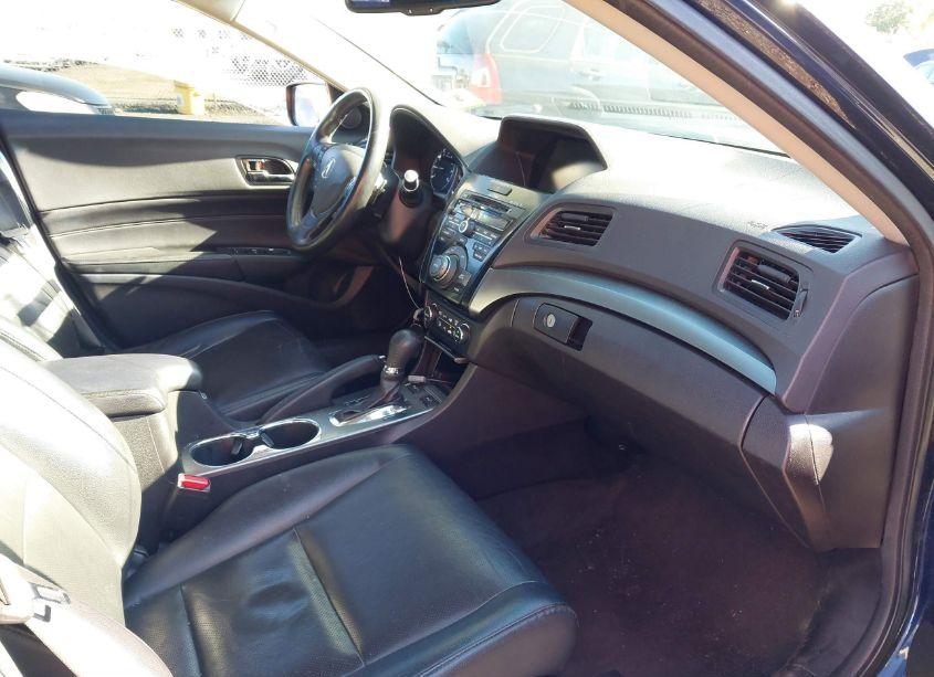 Photo 5 of 2014 Acura Ilx 2.0L (VIN 19VDE1F7XEE006019)
