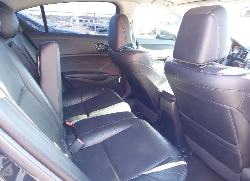 Photo 8 of 2014 Acura Ilx 2.0L (VIN 19VDE1F7XEE006019)