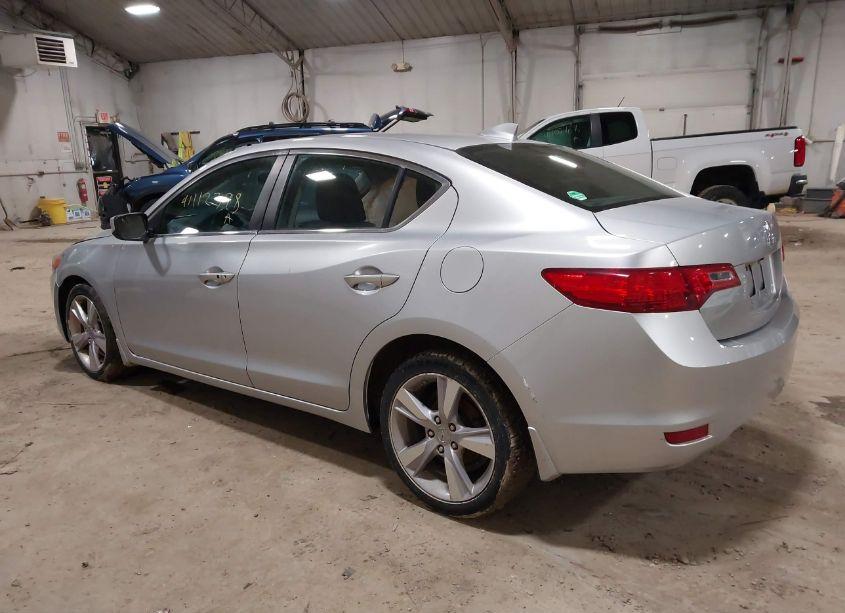 Photo 3 of 2014 Acura Ilx 2.4L (VIN 19VDE2E56EE000448)