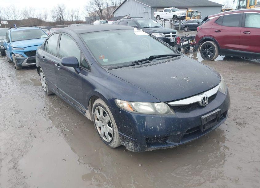 2009 Honda Civic LX (VIN 19XFA15519E003110) main photo