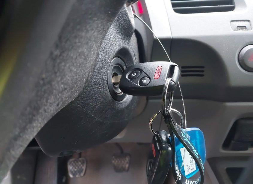 Photo 11 of 2009 Honda Civic LX (VIN 19XFA15519E003110)