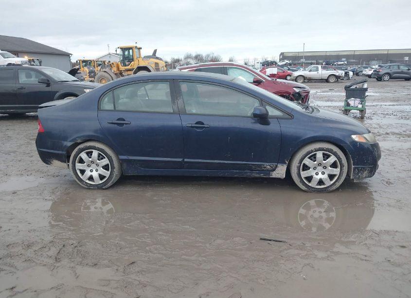 Photo 13 of 2009 Honda Civic LX (VIN 19XFA15519E003110)