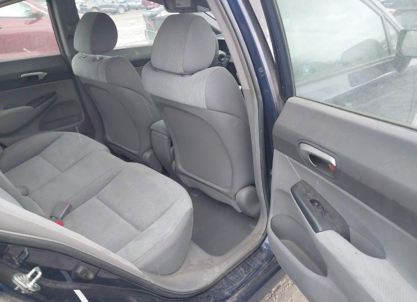 Photo 8 of 2009 Honda Civic LX (VIN 19XFA15519E003110)