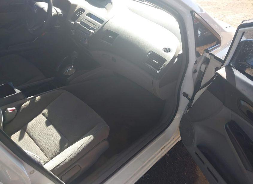 Photo 5 of 2009 Honda Civic VP (VIN 19XFA16339E028605)