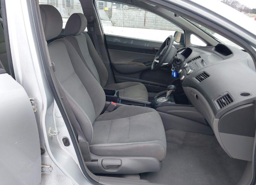 Photo 5 of 2009 Honda Civic VP (VIN 19XFA16389E014943)