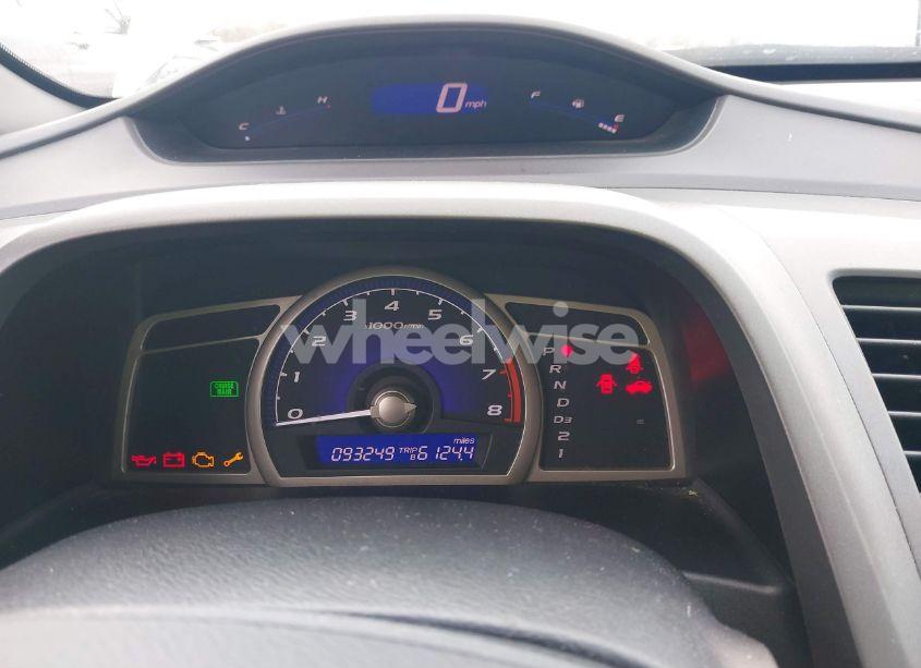 Photo 7 of 2009 Honda Civic LX (VIN 19XFA16509E033701)