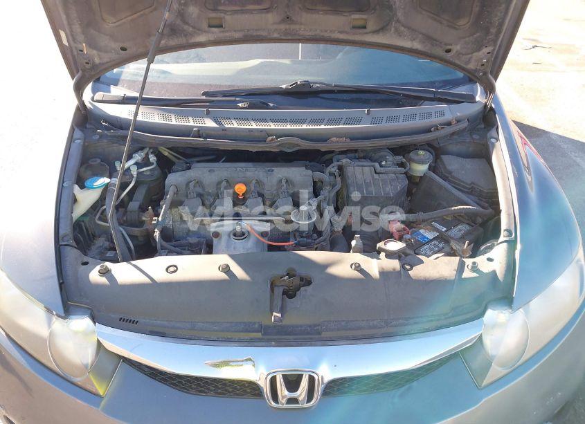 Photo 10 of 2009 Honda Civic LX (VIN 19XFA16509E035688)