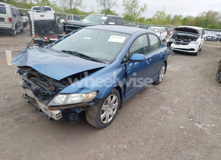 Photo 2 of 2009 Honda Civic LX (VIN 19XFA16509E039417)