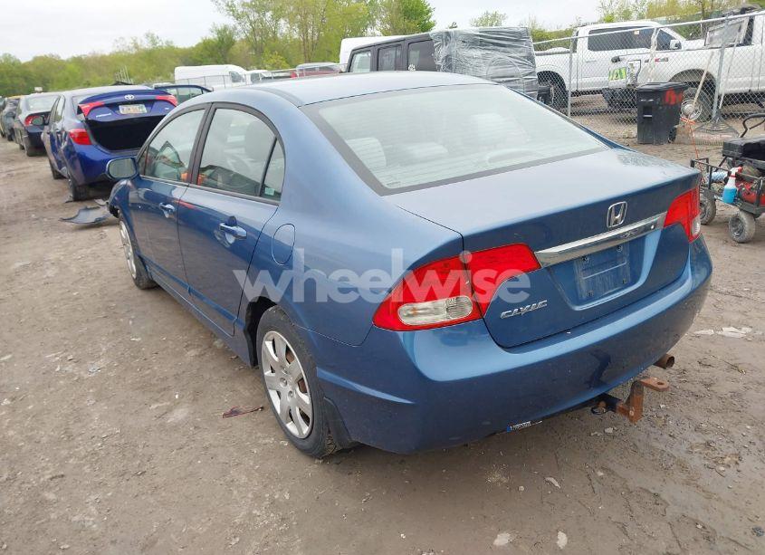 Photo 3 of 2009 Honda Civic LX (VIN 19XFA16509E039417)