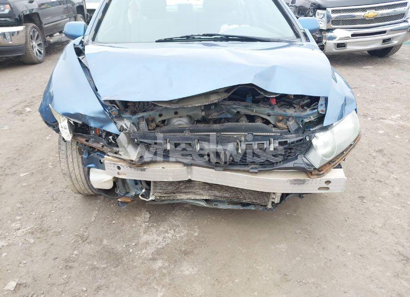 Photo 6 of 2009 Honda Civic LX (VIN 19XFA16509E039417)