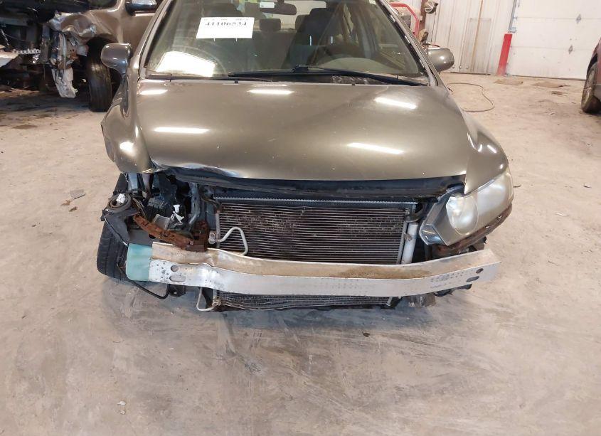 Photo 6 of 2009 Honda Civic LX (VIN 19XFA16509E040289)