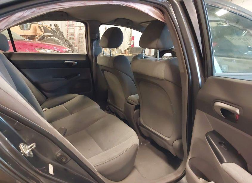 Photo 8 of 2009 Honda Civic LX (VIN 19XFA16509E040289)