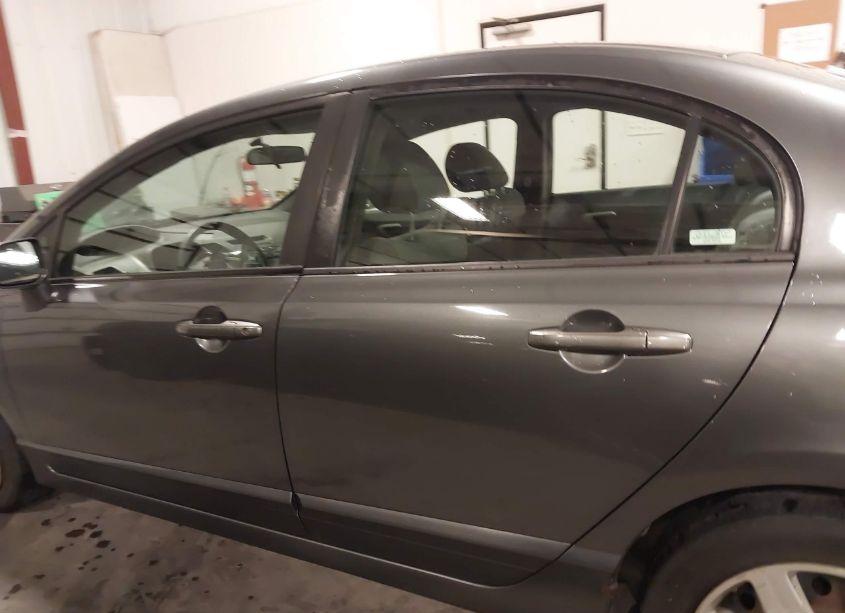 Photo 15 of 2009 Honda Civic LX (VIN 19XFA16509E041149)