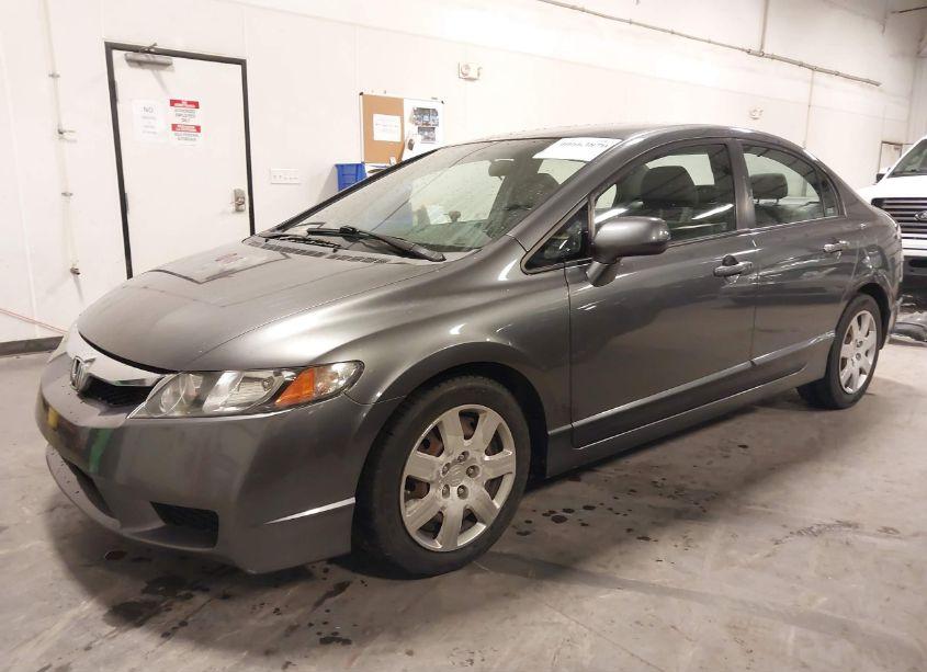 Photo 2 of 2009 Honda Civic LX (VIN 19XFA16509E041149)