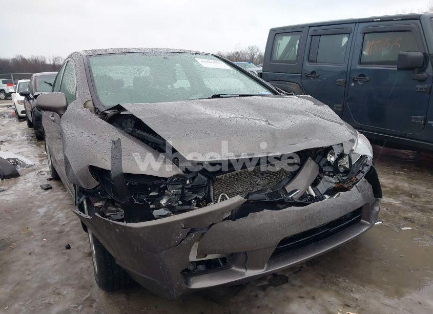 2009 Honda Civic LX (VIN 19XFA16519E002697) main photo