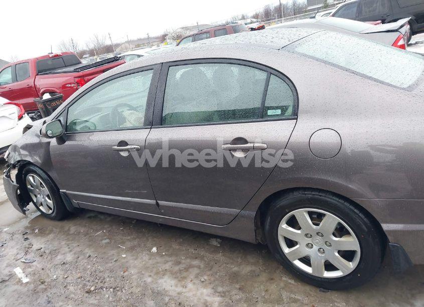 Photo 14 of 2009 Honda Civic LX (VIN 19XFA16519E002697)