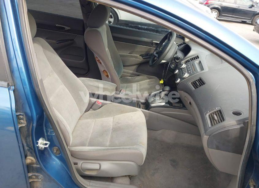 Photo 5 of 2009 Honda Civic LX (VIN 19XFA16519E016681)