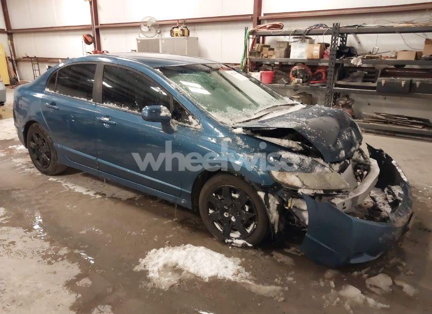 2009 Honda Civic LX (VIN 19XFA16529E024224) main photo