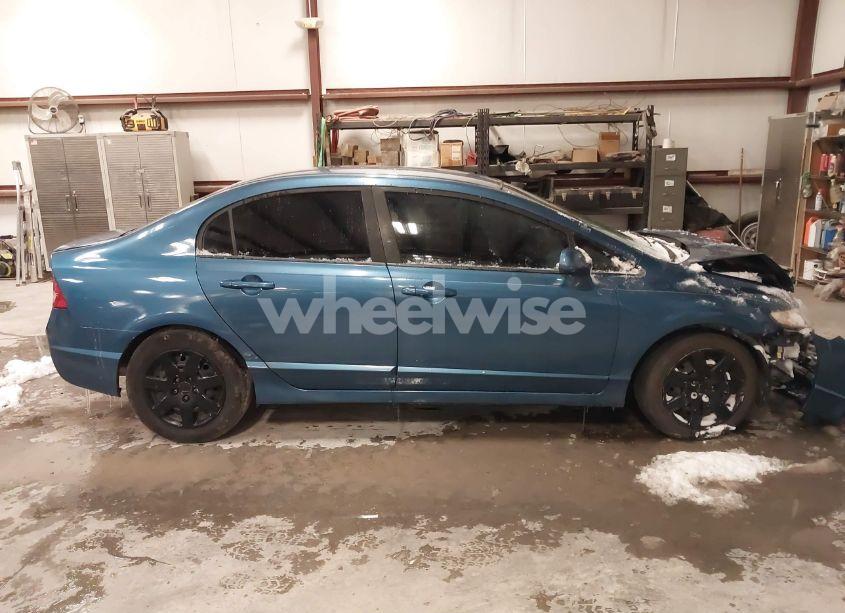 Photo 13 of 2009 Honda Civic LX (VIN 19XFA16529E024224)