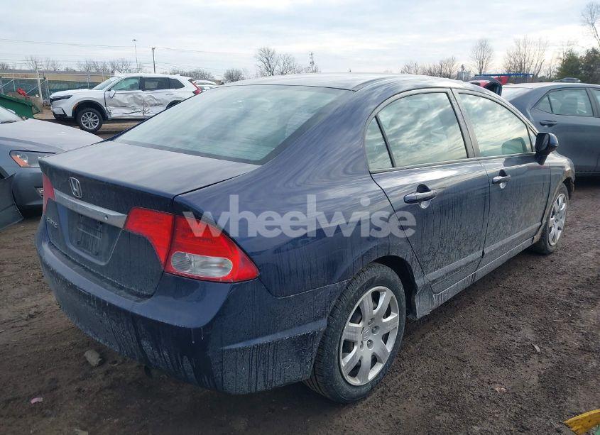 Photo 4 of 2009 Honda Civic LX (VIN 19XFA16529E043405)
