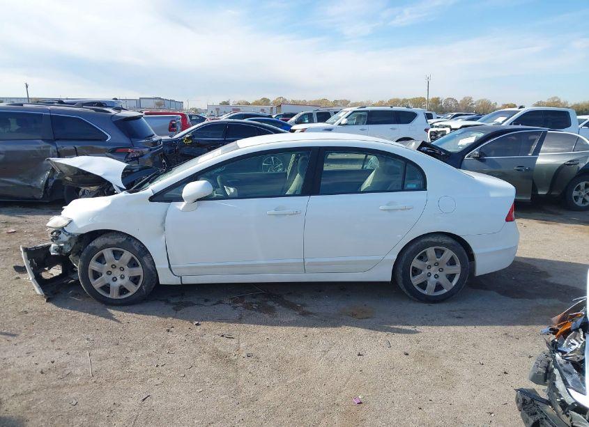 Photo 14 of 2009 Honda Civic LX (VIN 19XFA16539E033000)