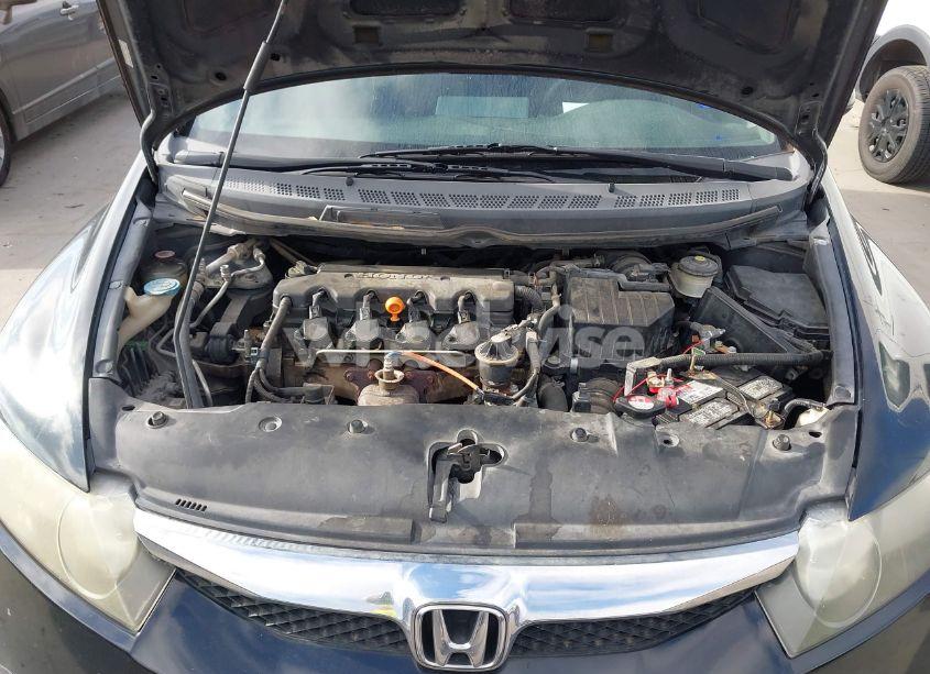 Photo 10 of 2009 Honda Civic LX (VIN 19XFA16539E035748)