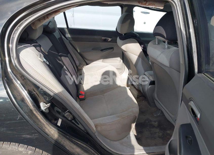 Photo 8 of 2009 Honda Civic LX (VIN 19XFA16539E035748)