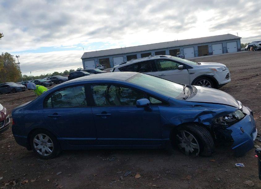 Photo 13 of 2009 Honda Civic LX (VIN 19XFA16539E036995)