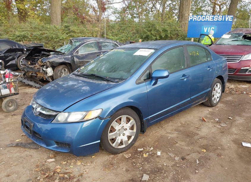 Photo 2 of 2009 Honda Civic LX (VIN 19XFA16539E036995)