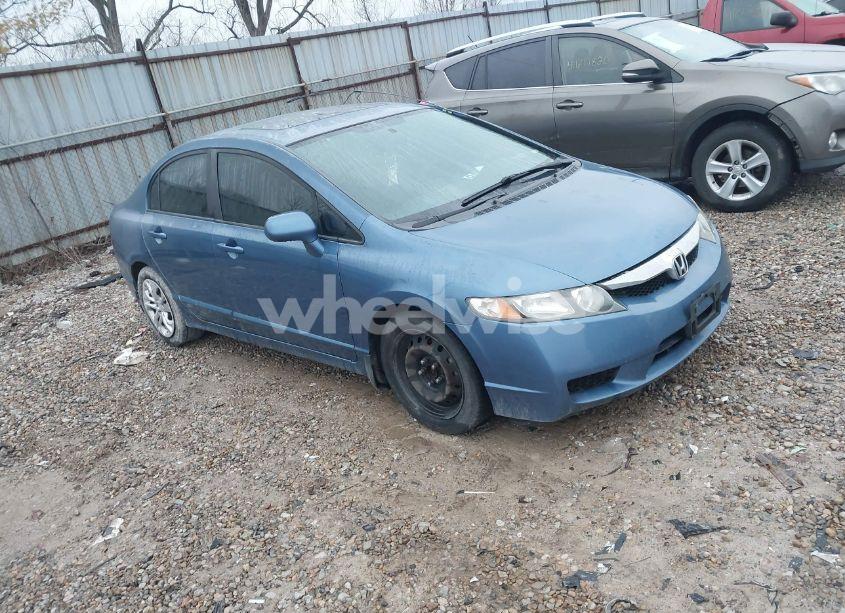 2009 Honda Civic LX (VIN 19XFA16539E039380) main photo